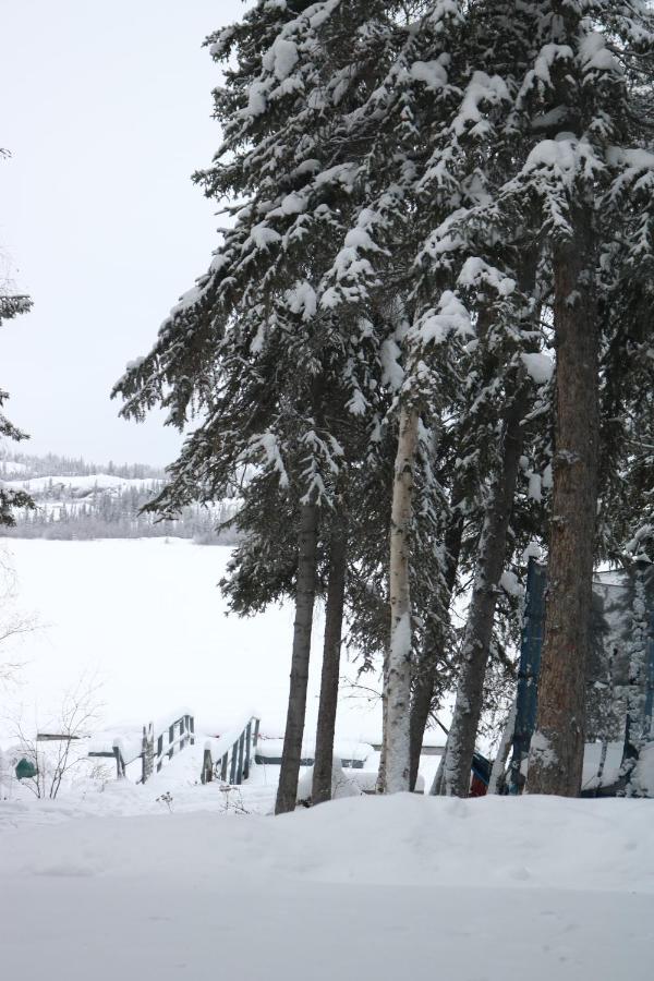 Great Slave Lakeside Bed & Breakfast Yellowknife Extérieur photo