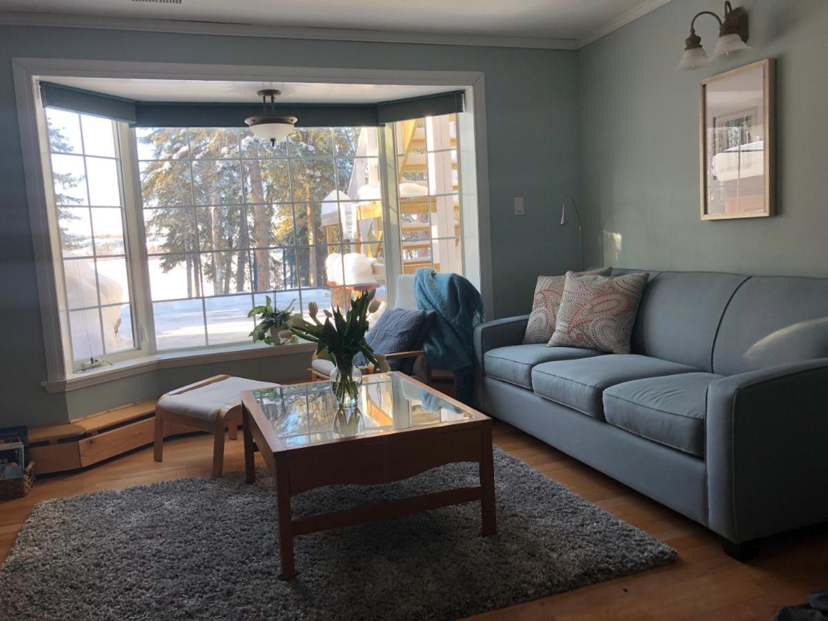 Great Slave Lakeside Bed & Breakfast Yellowknife Extérieur photo